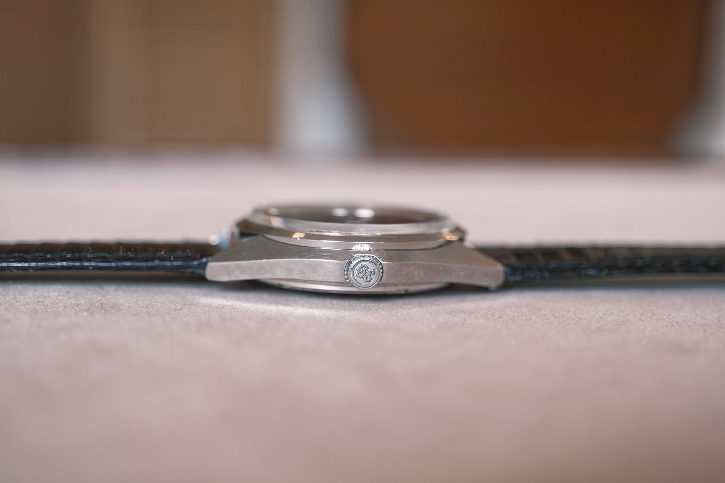 GRAND SEIKO Matte Black "5646-7010" 1971年3月製造