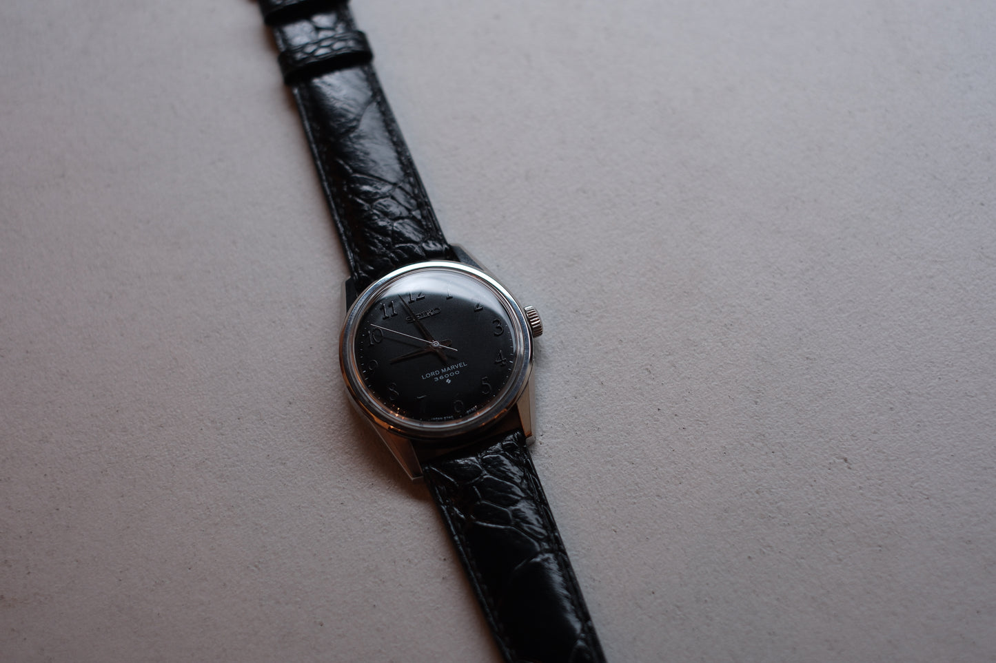 SEIKO LORD MARVEL 36000 "5740-8000" Arabic number Stelth Black 1973年4月製造
