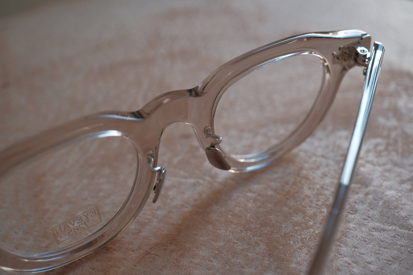 EYEVAN7285 340 43