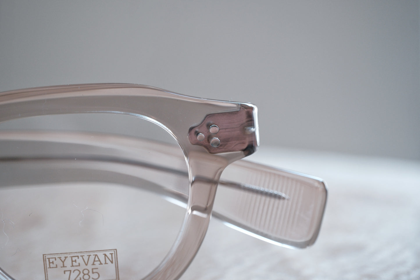 EYEVAN7285 340 43