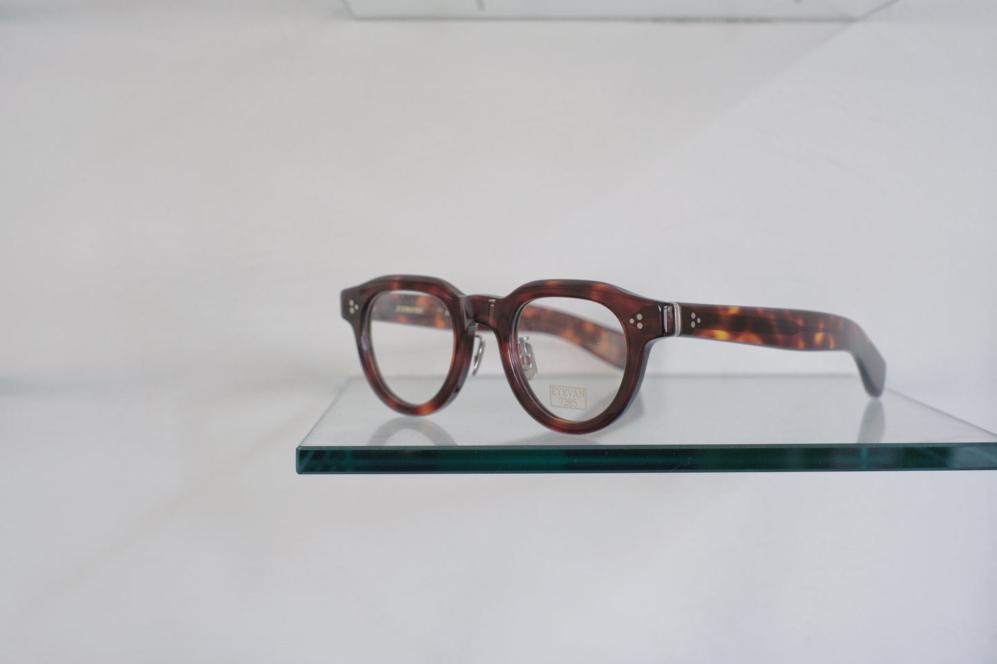EYEVAN7285 340 43
